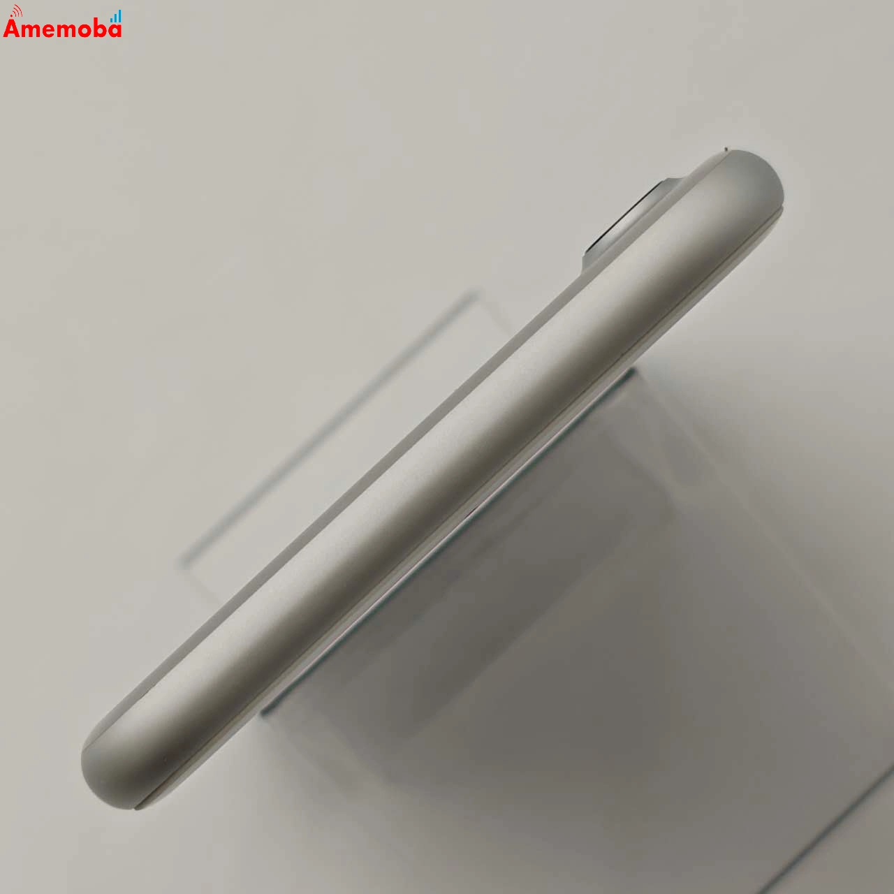 iPhone7 32GB シルバー MNCF2J/A AU版SIMフリー 美品 au