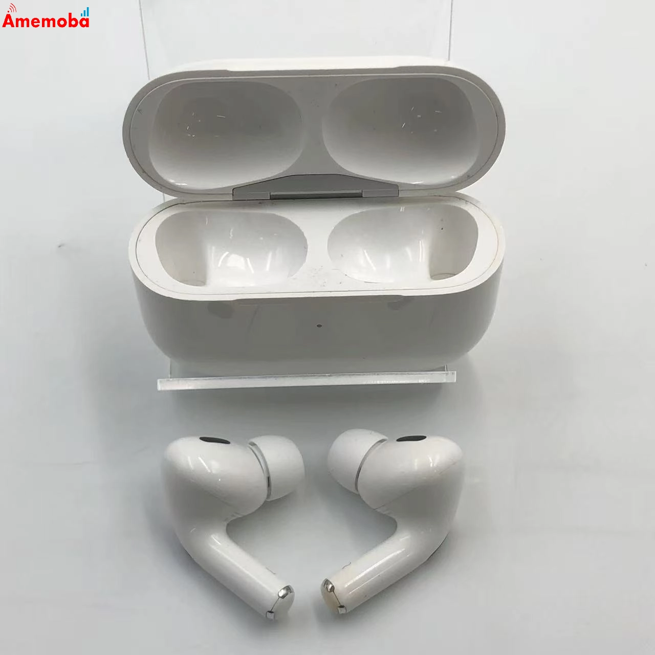AirPods Pro 第2世代 MagSafe充電ケース(USB-C)付き ホワイト MTJV3J/A