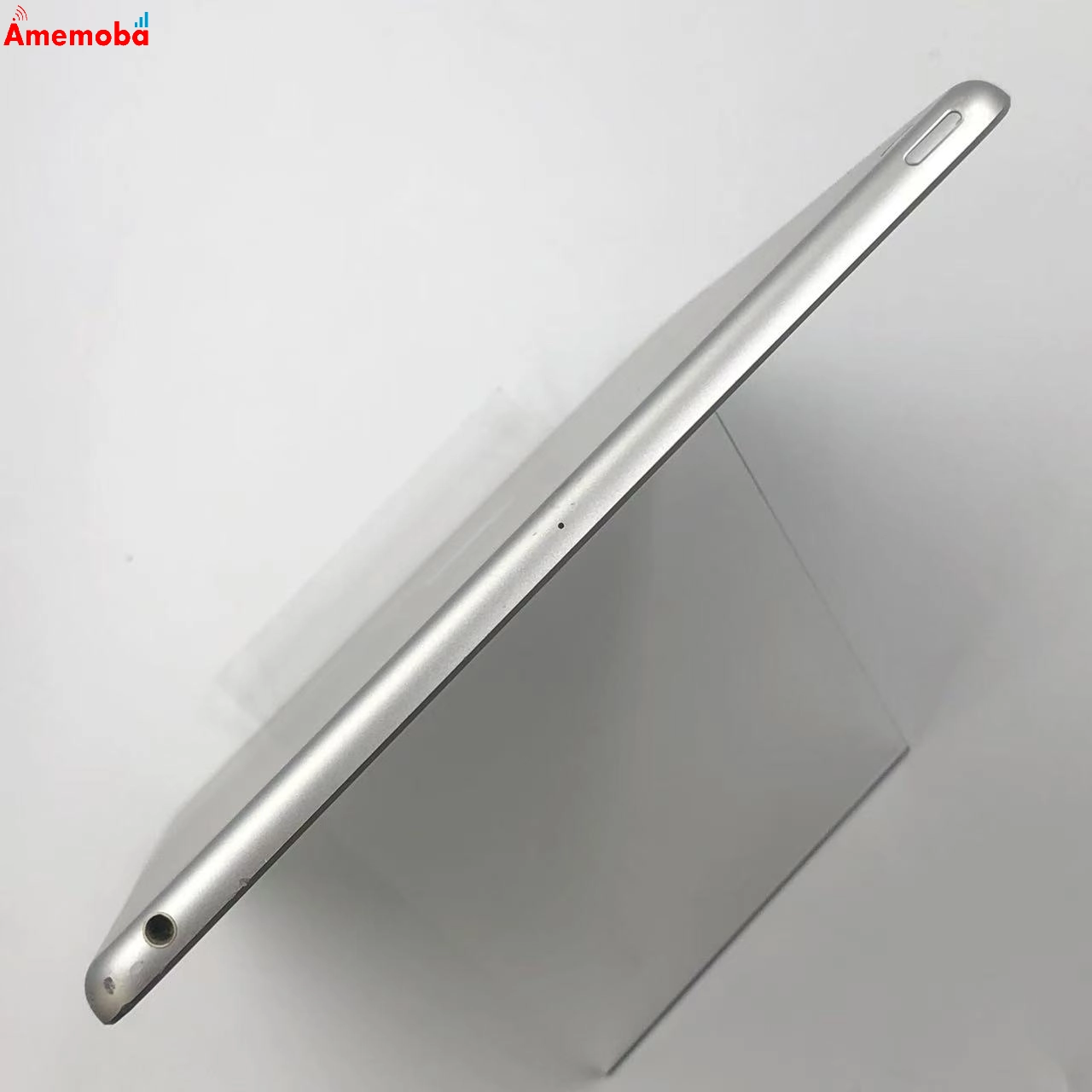 iPad 第8世代 Wi-Fiモデル 128GB シルバー MYLE2ZP/A ジャンク品