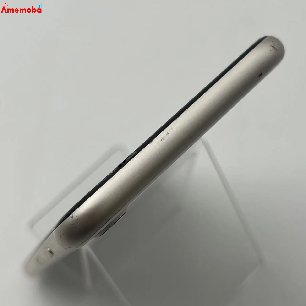 iPhoneSE 第3世代 64GB スターライト NMYD3J/A docomo版SIMフリー ジャンク品