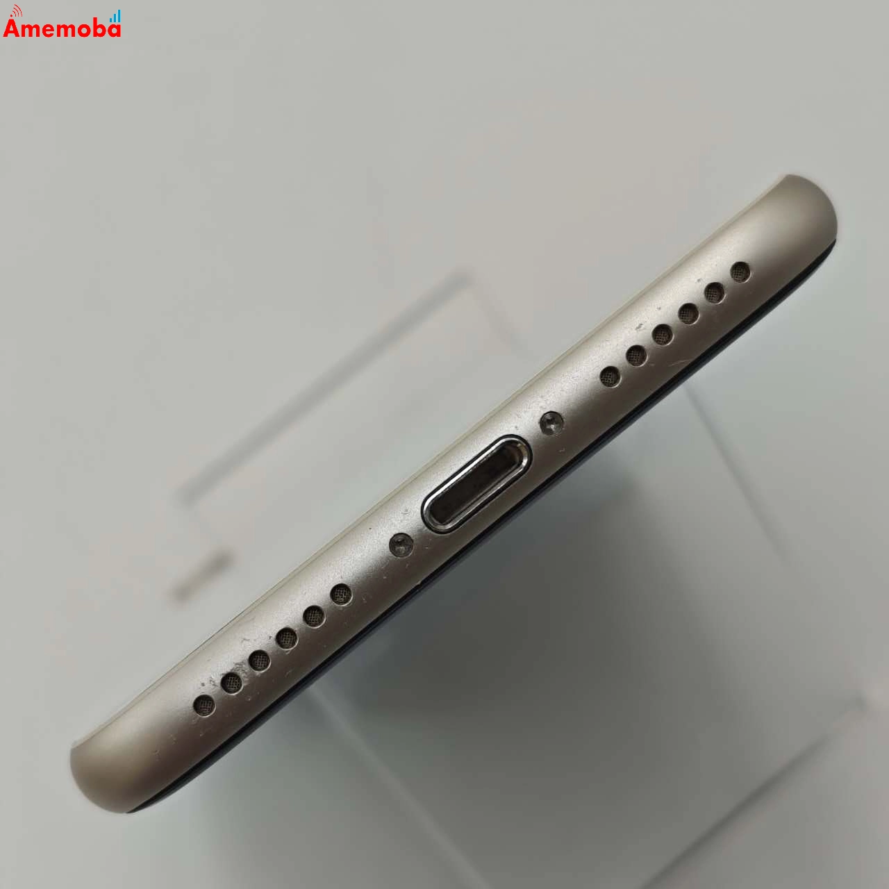 iPhoneSE 第3世代 128GB スターライト MMYG3J/A Apple版SIMフリー