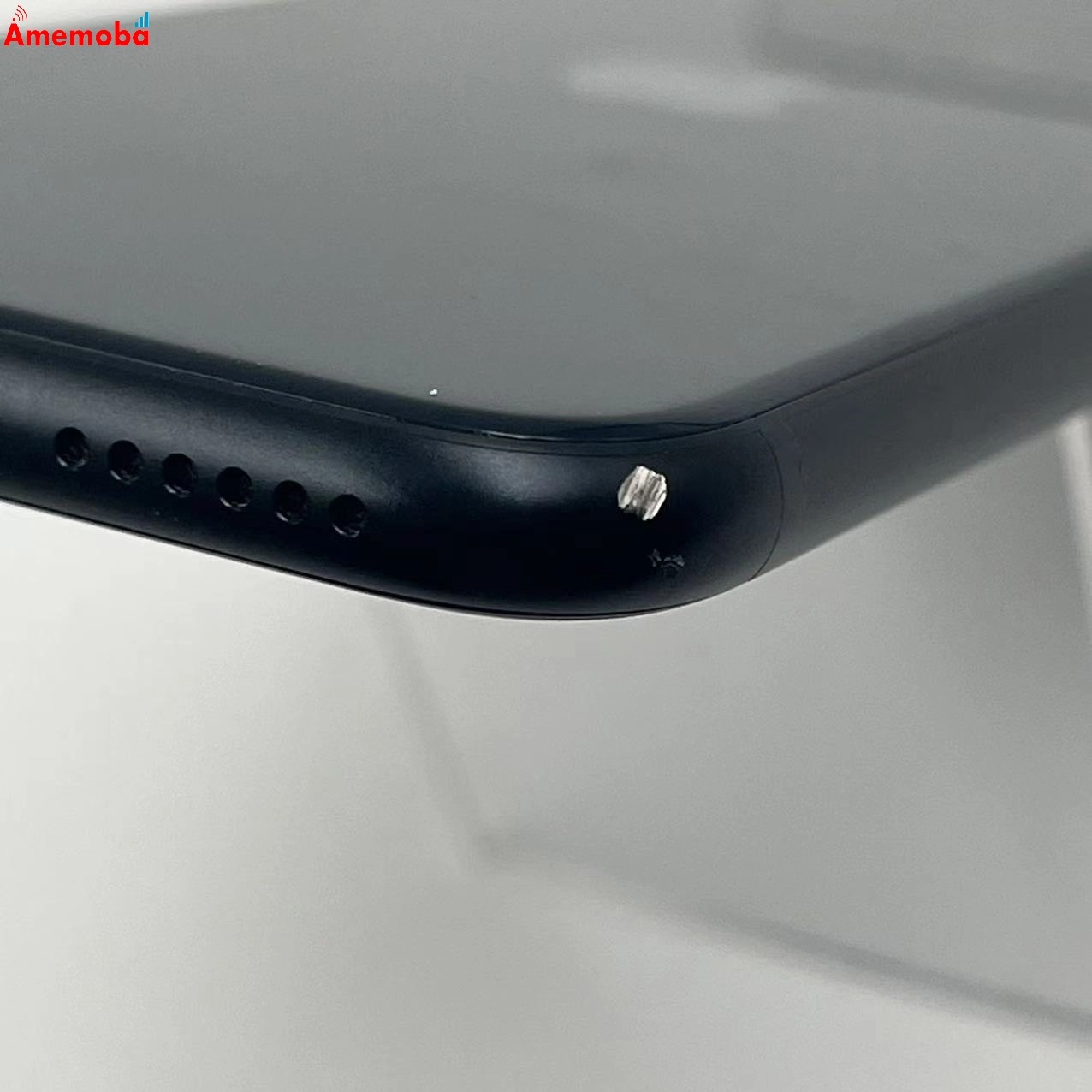 iPhoneSE 第3世代 64GB ミッドナイト MMYC3J/A Apple版SIMフリー 美品