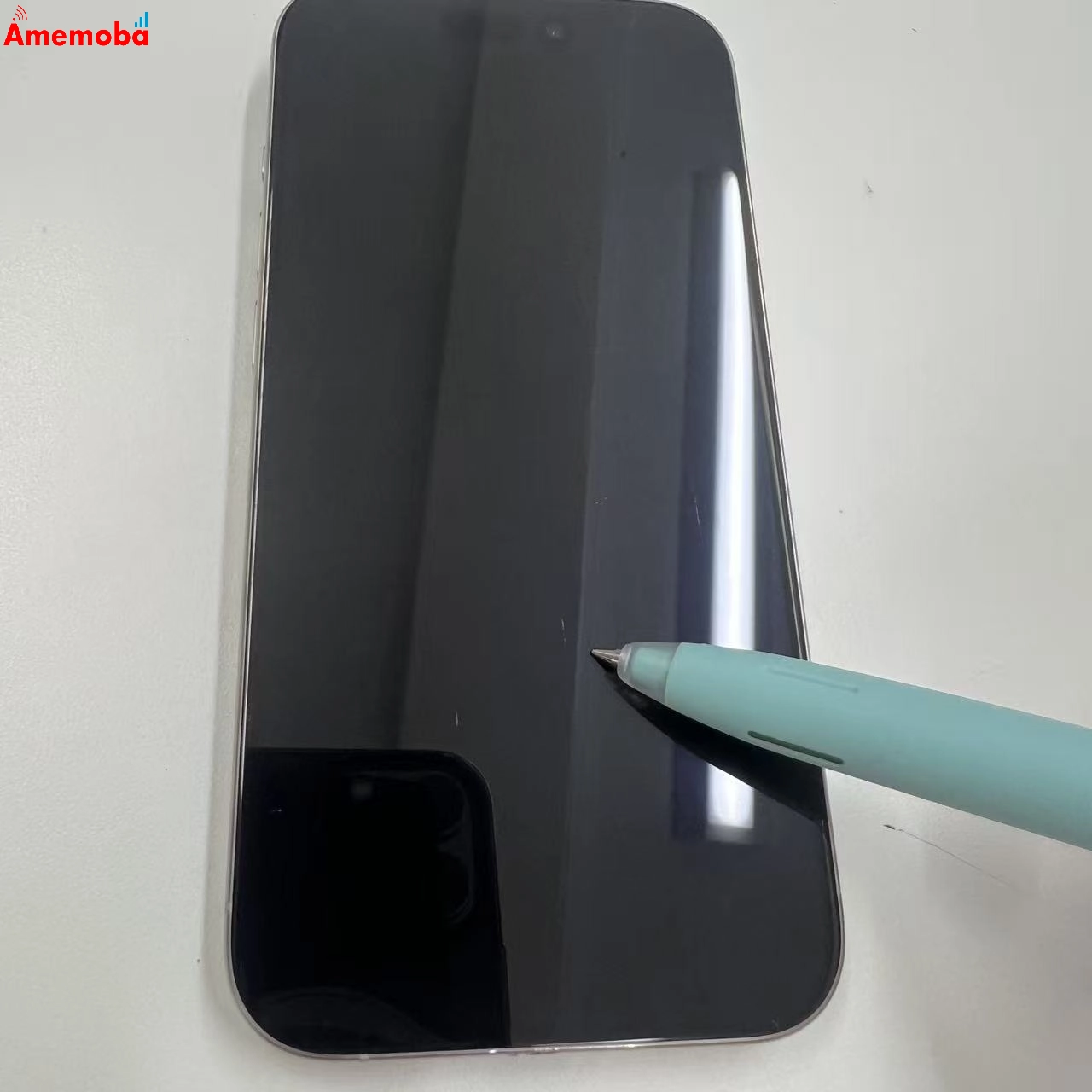 iPhone15 Pro 256GB ホワイトチタニウム MTUD3J/A AU版SIMフリー au