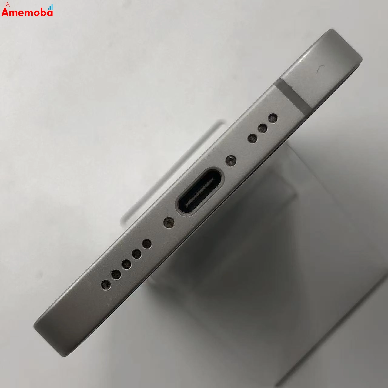 iPhone 16e 128GB ホワイト MD1R4J/A Apple版SIMフリー 美品