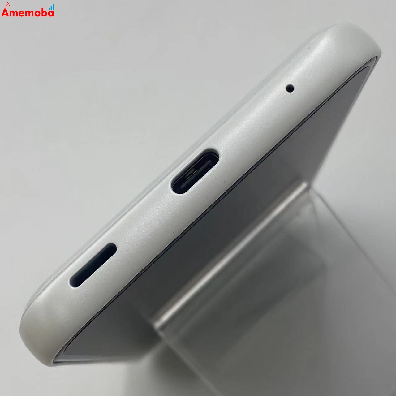 arrows We 64GB ホワイト F-51B docomo版SIMフリー 新品同様