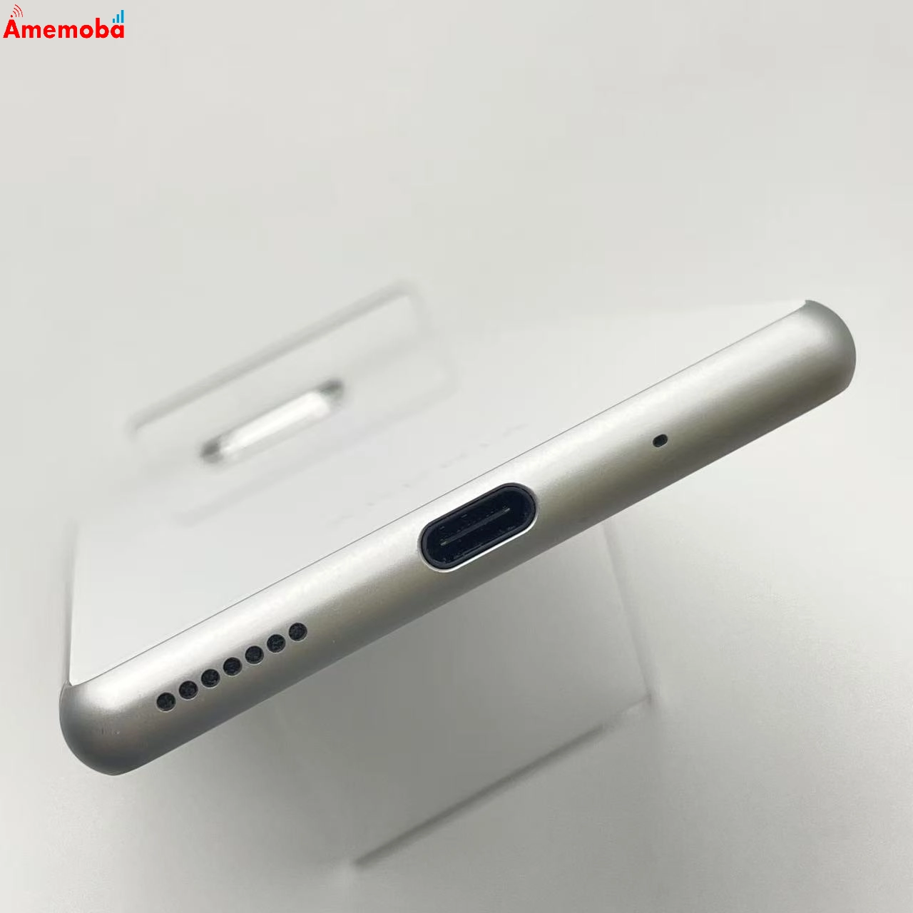 Xperia 8 Lite 64GB ホワイト J3273 ストア版SIMフリー 美品