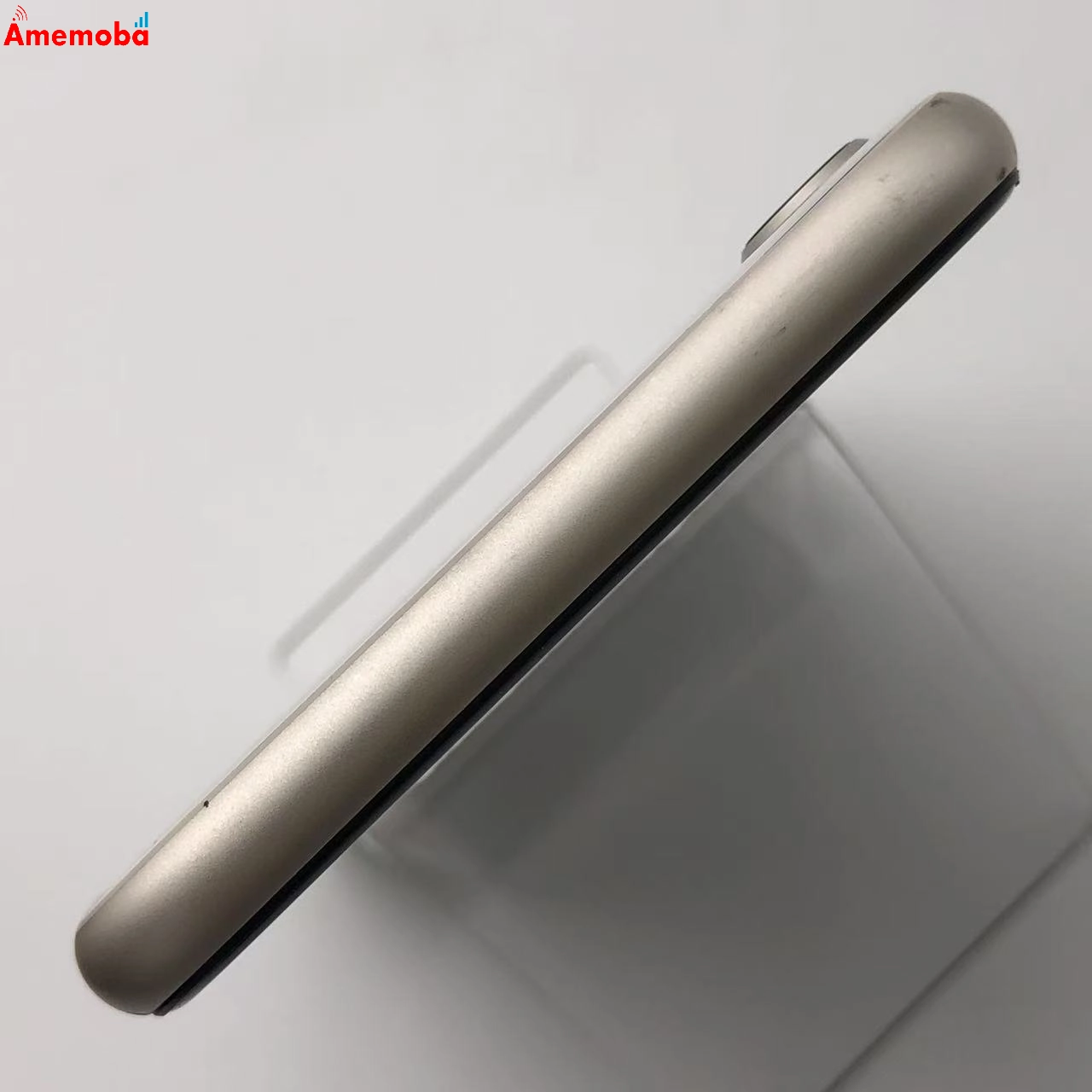 iPhoneSE 第3世代 128GB スターライト MMYG3J/A Apple版SIMフリー