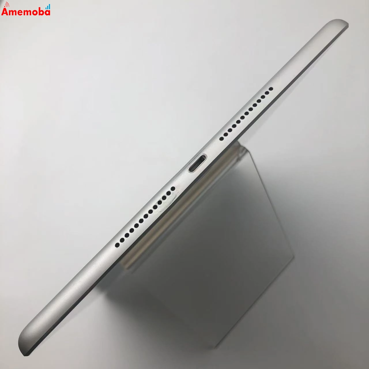 iPad 第8世代 Wi-Fiモデル 32GB シルバー MYLA2ZP/A