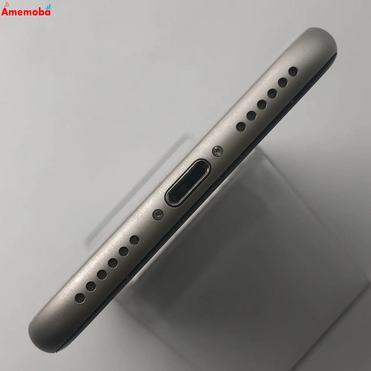 iPhoneSE 第3世代 64GB スターライト MMYD3J/A AU版SIMフリー 美品