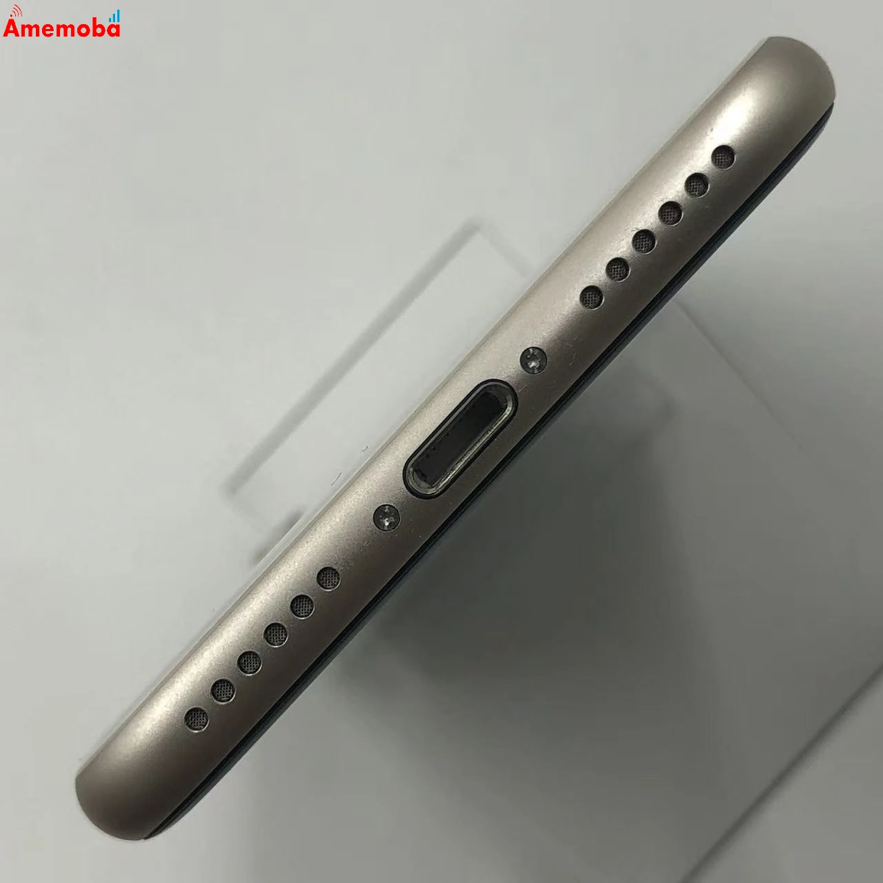 iPhoneSE 第3世代 64GB スターライト MMYD3J/A AU版SIMフリー 新品同様