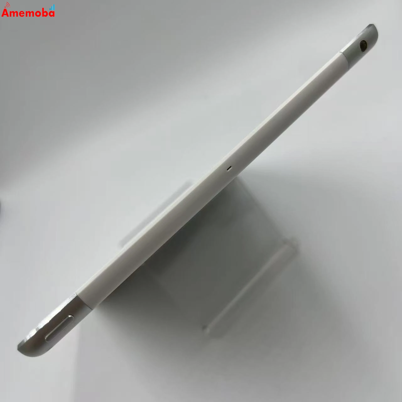 iPad Air 第1世代 Wi-Fi+Cellular 16GB シルバー MD794J/A SoftBank 訳あり品