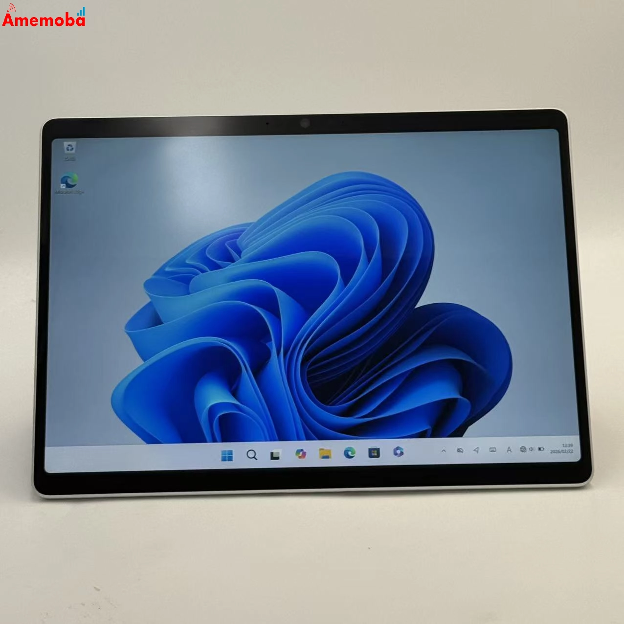 Surface Pro11th Edition Snapdragon X Plus 16GB/256GB プラチナ ZHX-00011 10core X1P64100 3.40GHz 3.42GHz 極美品