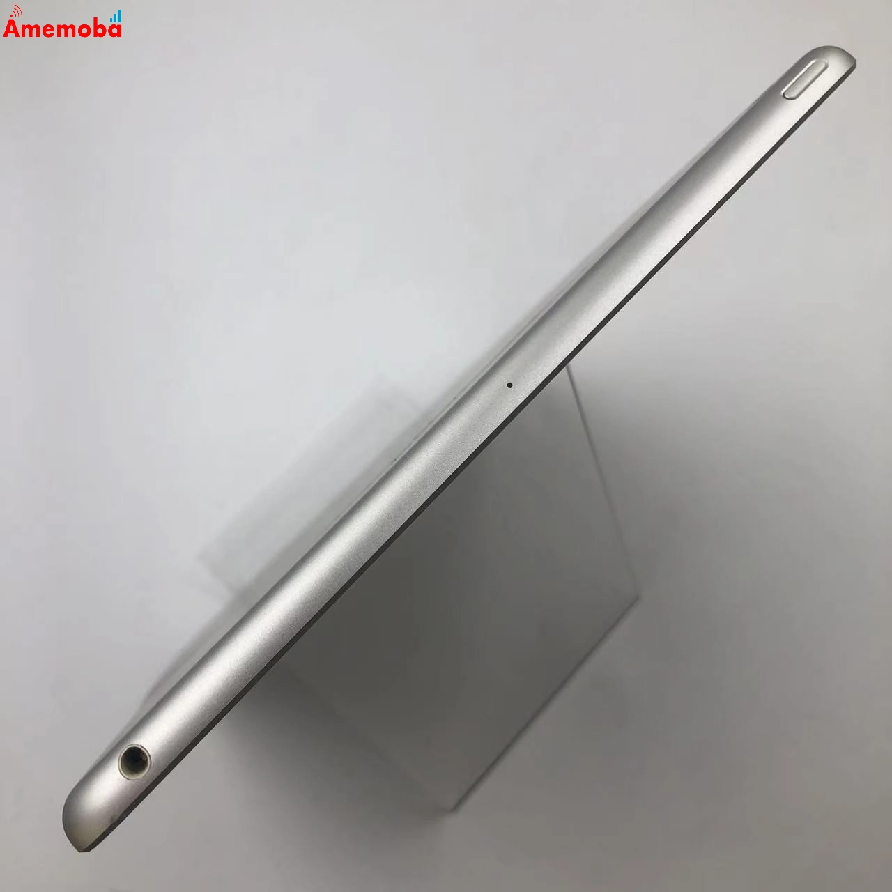 iPad 第8世代 Wi-Fiモデル 128GB シルバー MYLE2ZP/A