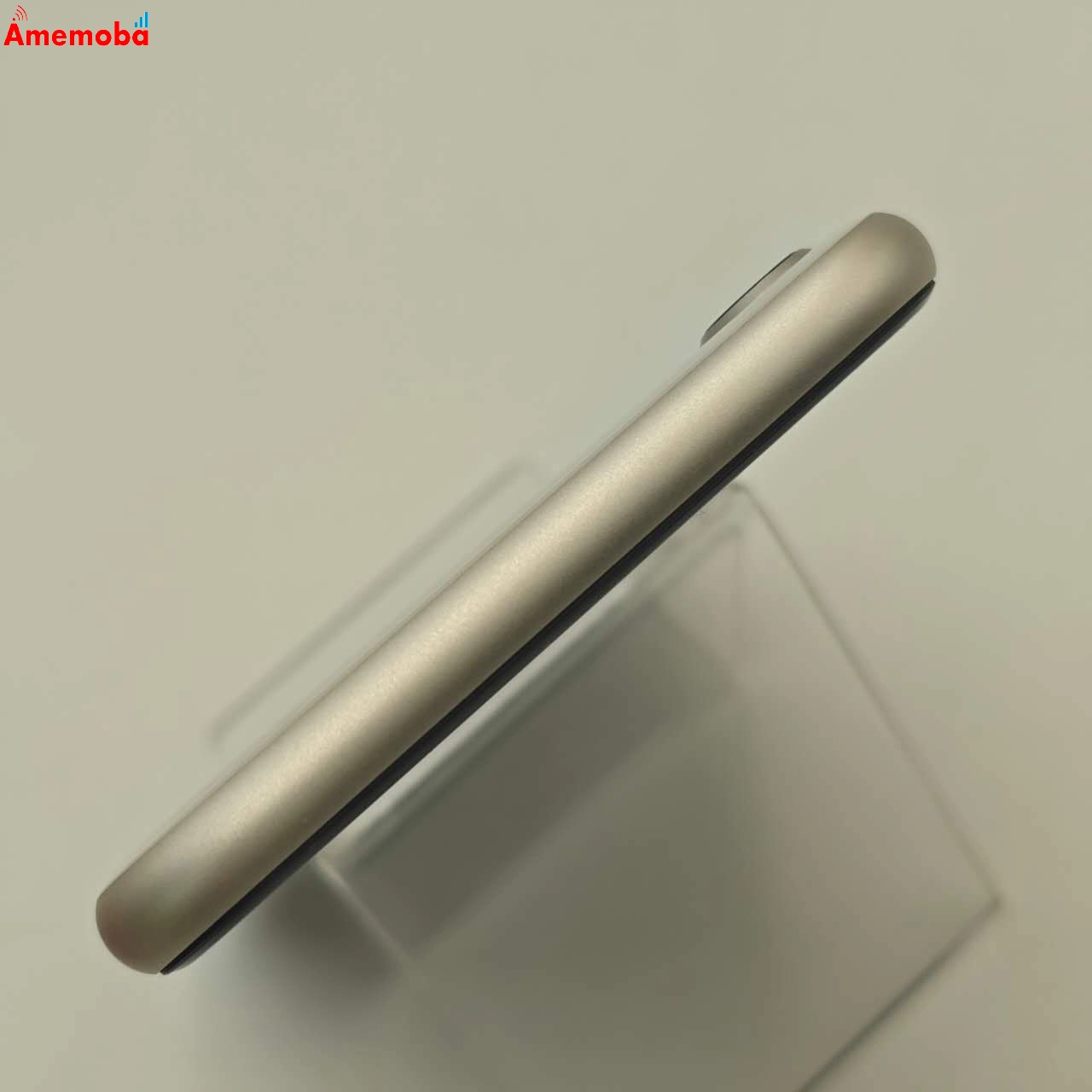 iPhoneSE 第3世代 64GB スターライト MMYD3J/A docomo版SIMフリー 極美品