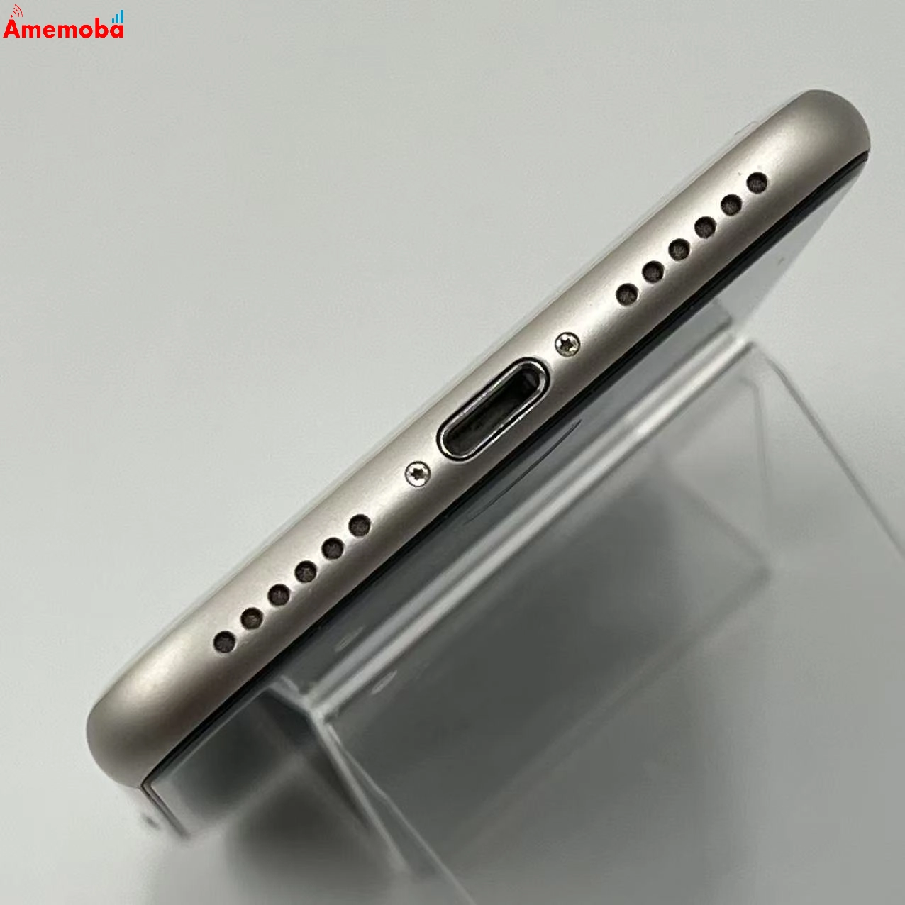 iPhoneSE 第3世代 128GB スターライト MMYG3J/A Apple版SIMフリー 美品