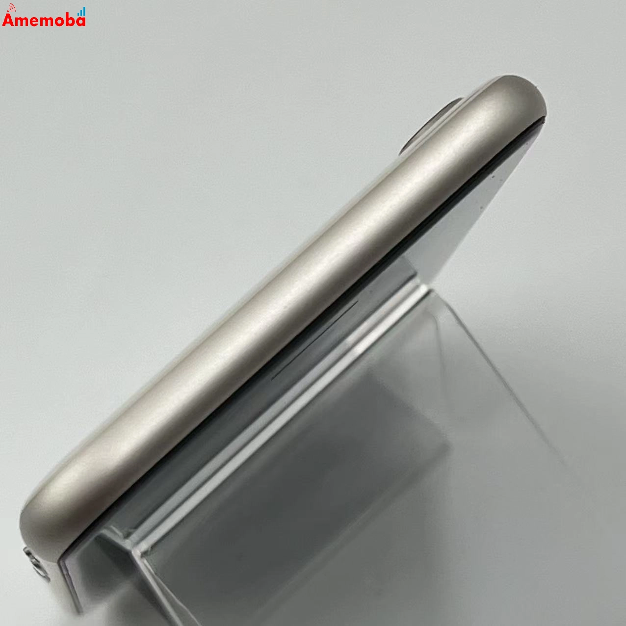 iPhoneSE 第3世代 128GB スターライト MMYG3J/A Apple版SIMフリー 美品