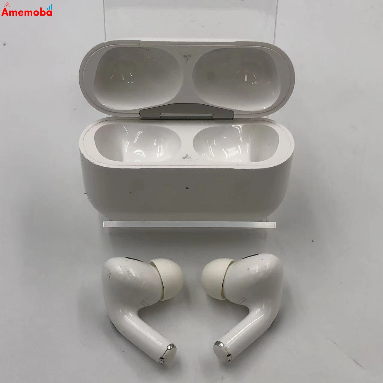 AirPods Pro 第2世代 MagSafe充電ケース(USB-C)付き ホワイト MTJV3J/A