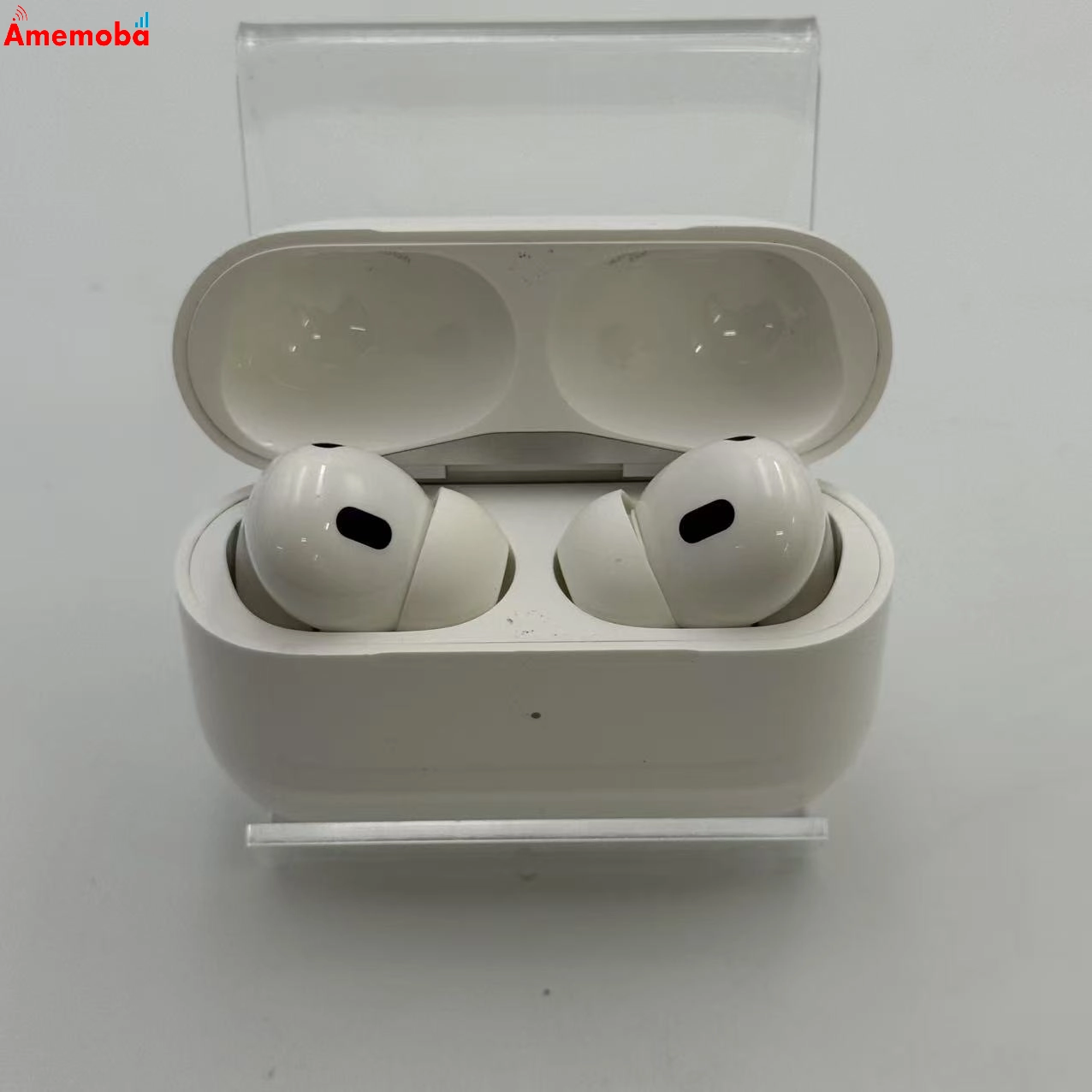 Airpods Pro 第2世代 MagSafe 充電ケース (Lightning) 付き ホワイト A2698