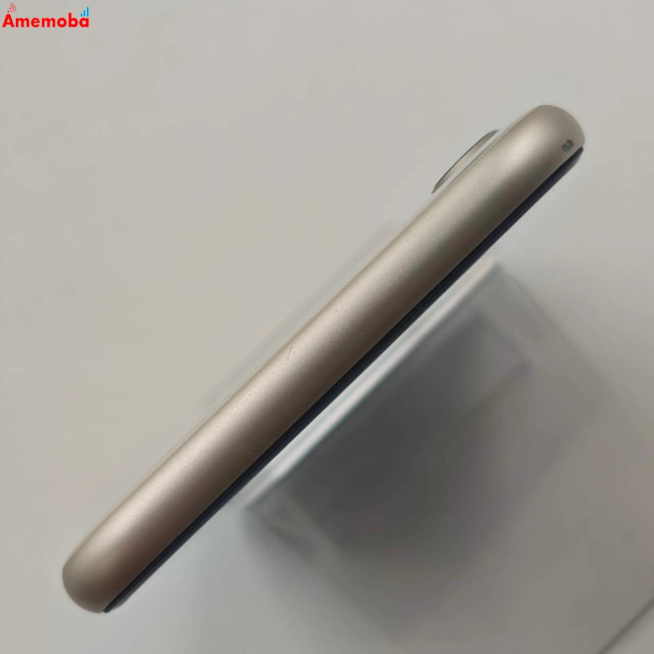 iPhoneSE 第3世代 64GB スターライト MMYD3J/A SoftBank版SIMフリー