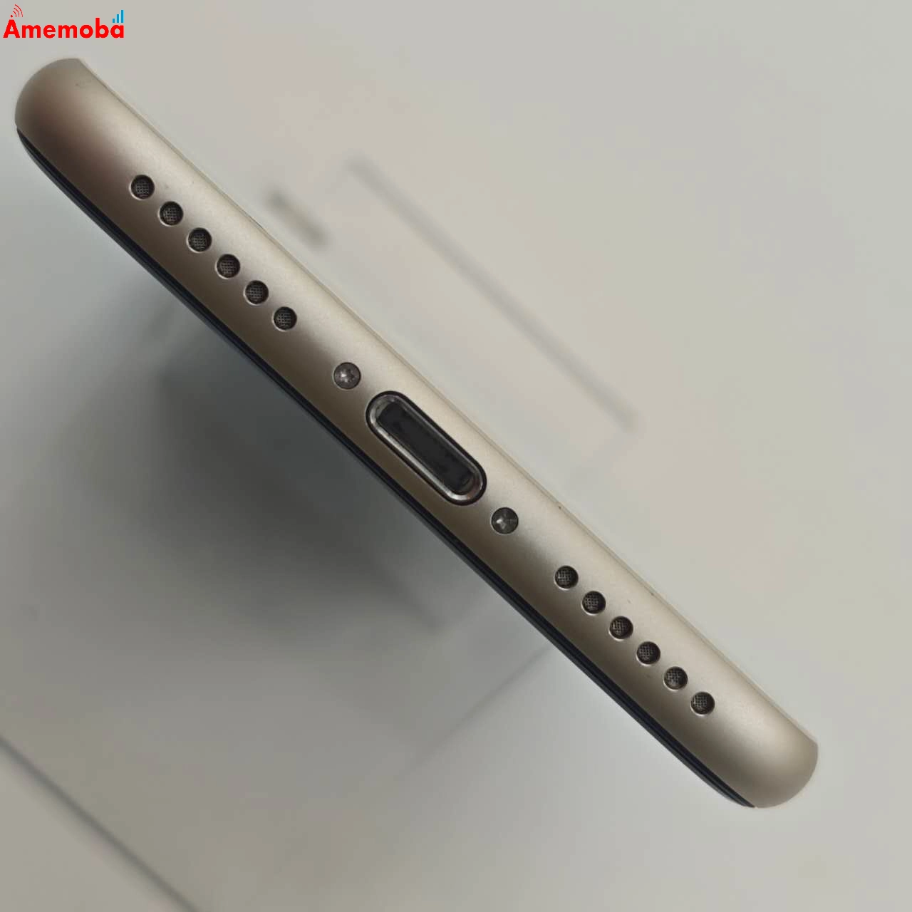 iPhoneSE 第3世代 64GB スターライト MMYD3J/A AU版SIMフリー 美品