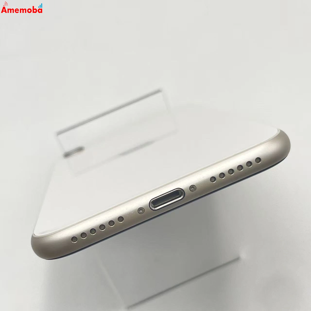 iPhoneSE 第3世代 128GB スターライト MMYG3J/A Apple版SIMフリー 美品