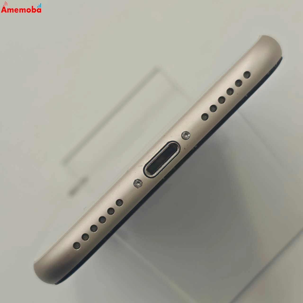 iPhoneSE 第3世代 64GB スターライト MMYD3J/A AU版SIMフリー ジャンク品