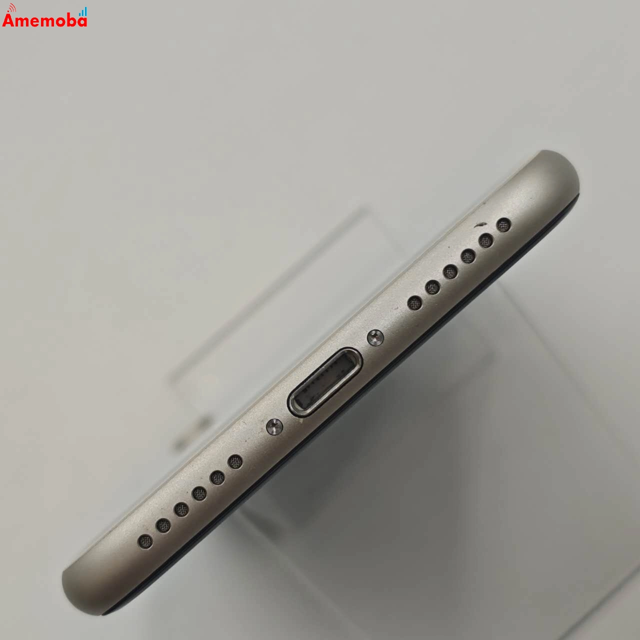 iPhoneSE 第3世代 128GB スターライト MMYG3J/A Apple版SIMフリー