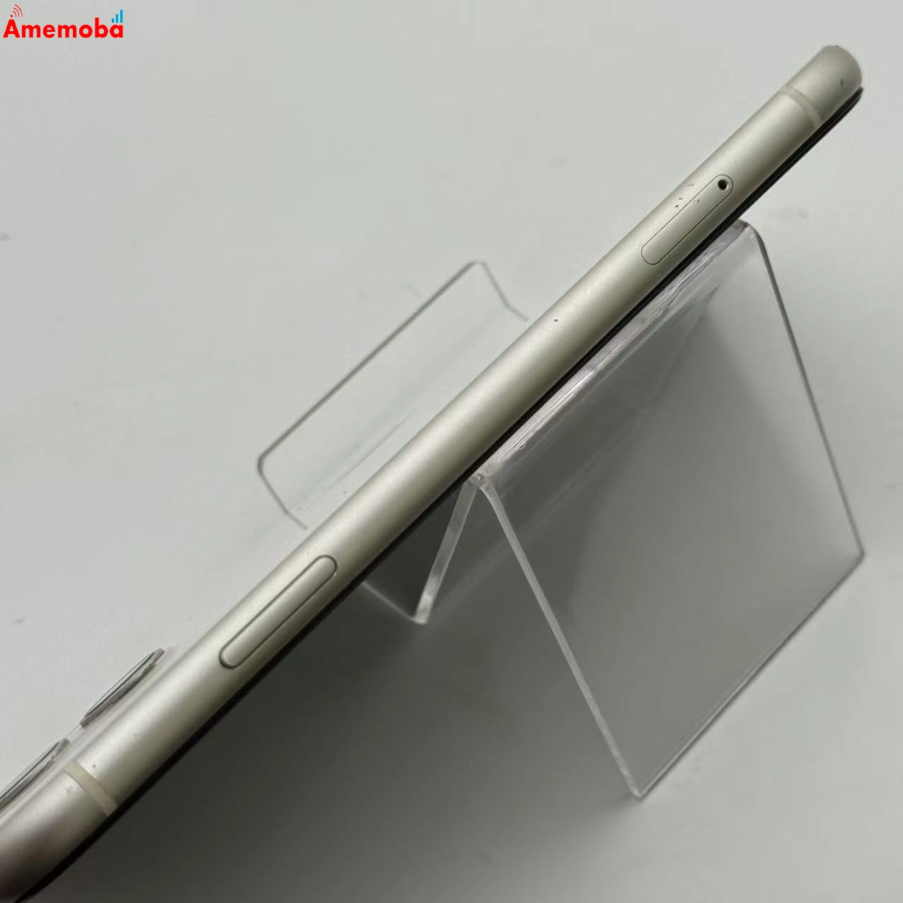 iPhone11 64GB ホワイト NWLU2J/A docomo版SIMフリー ジャンク品