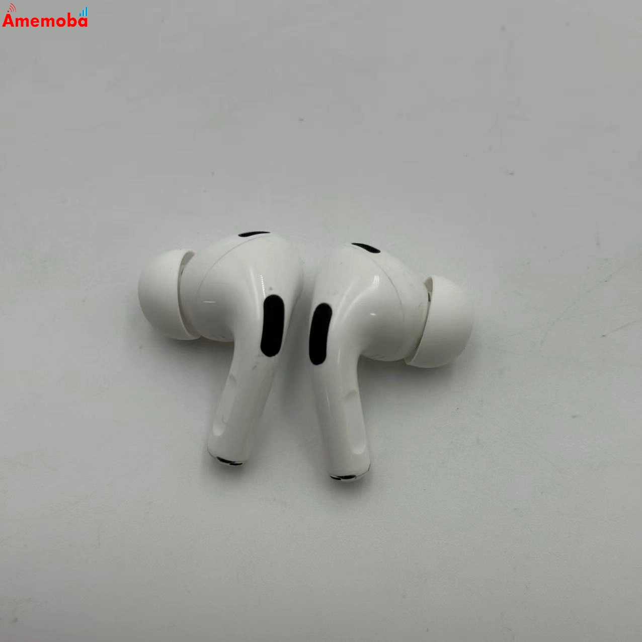 AirPods Pro 第2世代 MagSafe充電ケース(USB-C)付き ホワイト MTJV3J/A