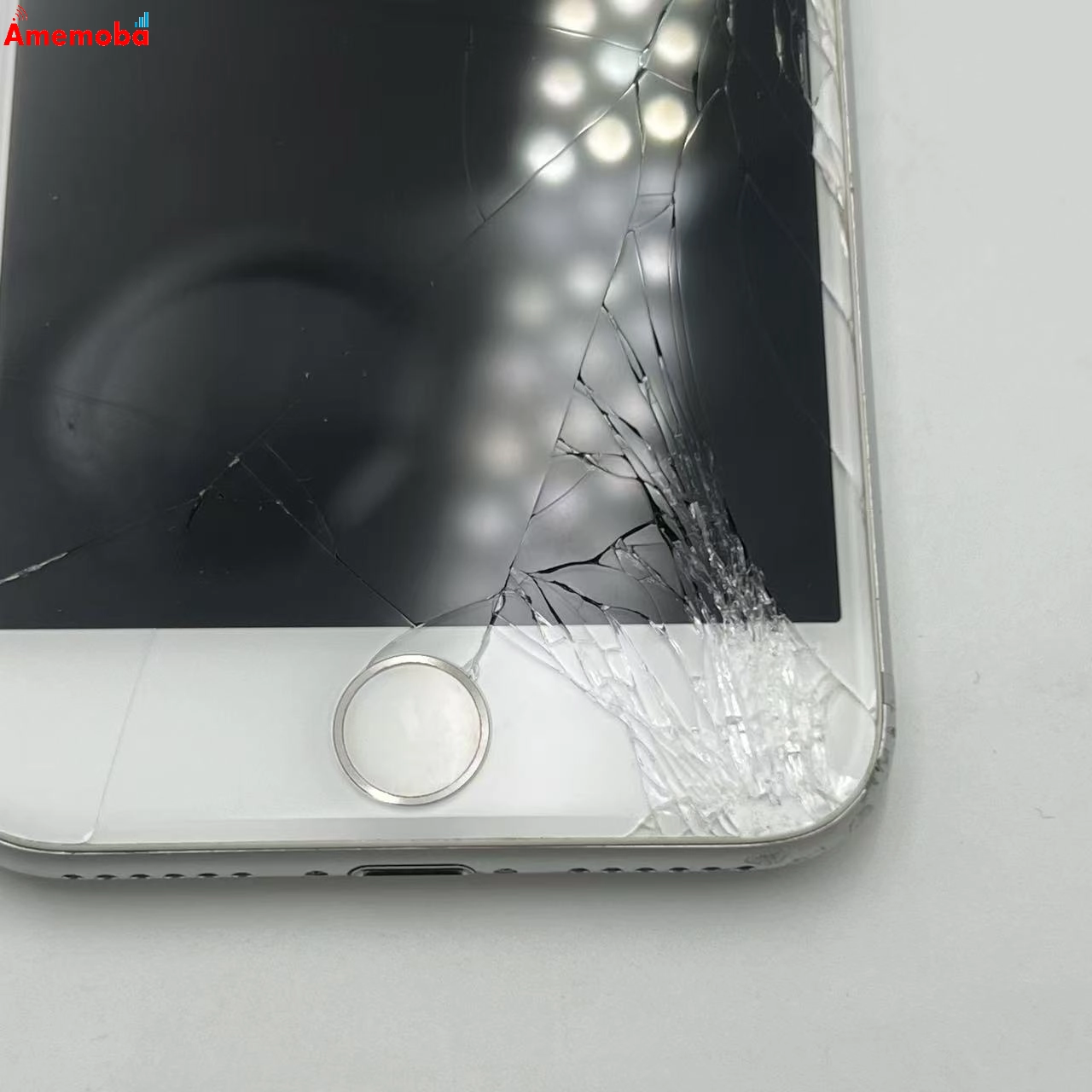 iPhone7 32GB シルバー MNCF2J/A docomo版SIMフリー ジャンク品