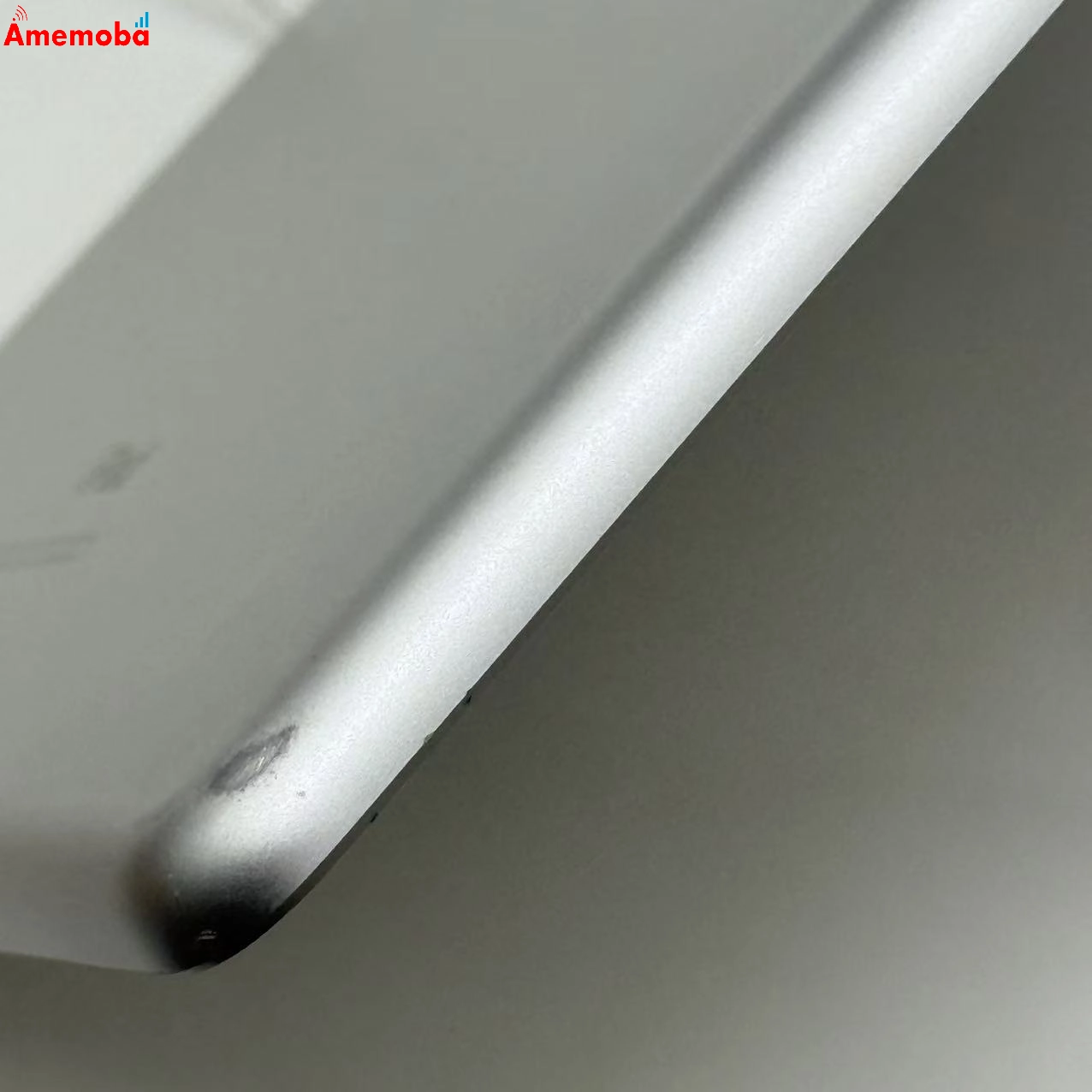 iPad 第7世代 32GB シルバー MW6C2J/A AU版SIMフリー