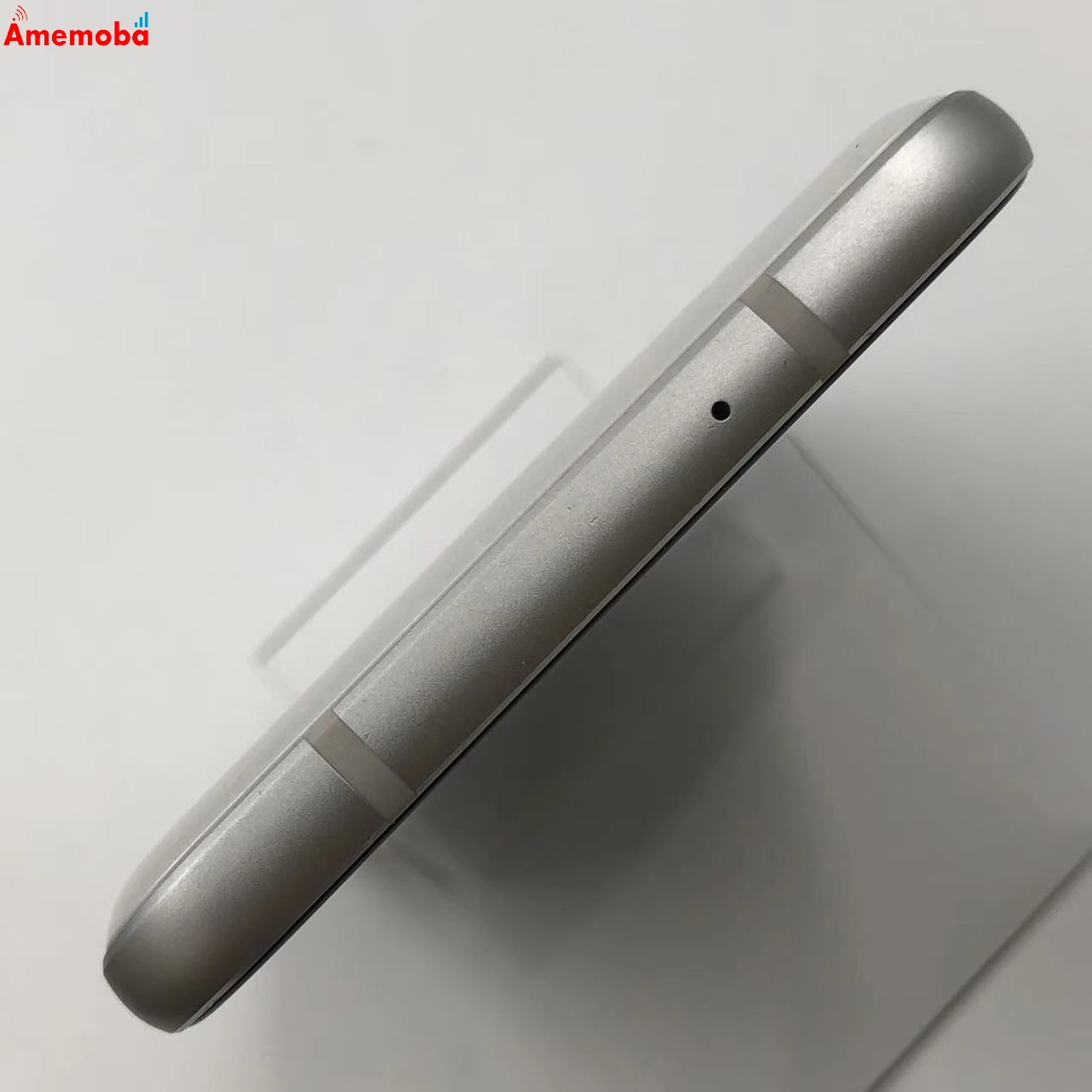 LG style 64GB White L-03K docomo版SIMフリー