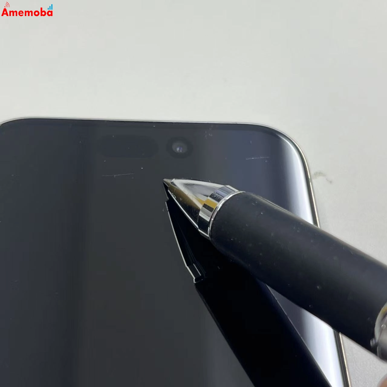 iPhone15 Pro 256GB ホワイトチタニウム MTUD3J/A SIMフリー