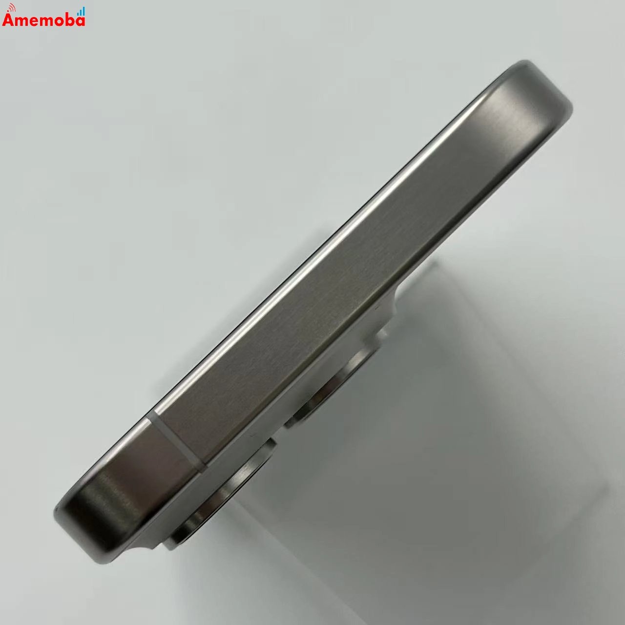 iPhone15 Pro 256GB ホワイトチタニウム MTUD3J/A SIMフリー