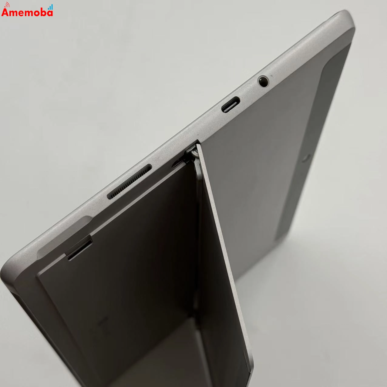 SurfaceGo 第1世代 4GB/64GB プラチナ 1824 4415Y 1.60GHz 1.61GHz ジャンク品