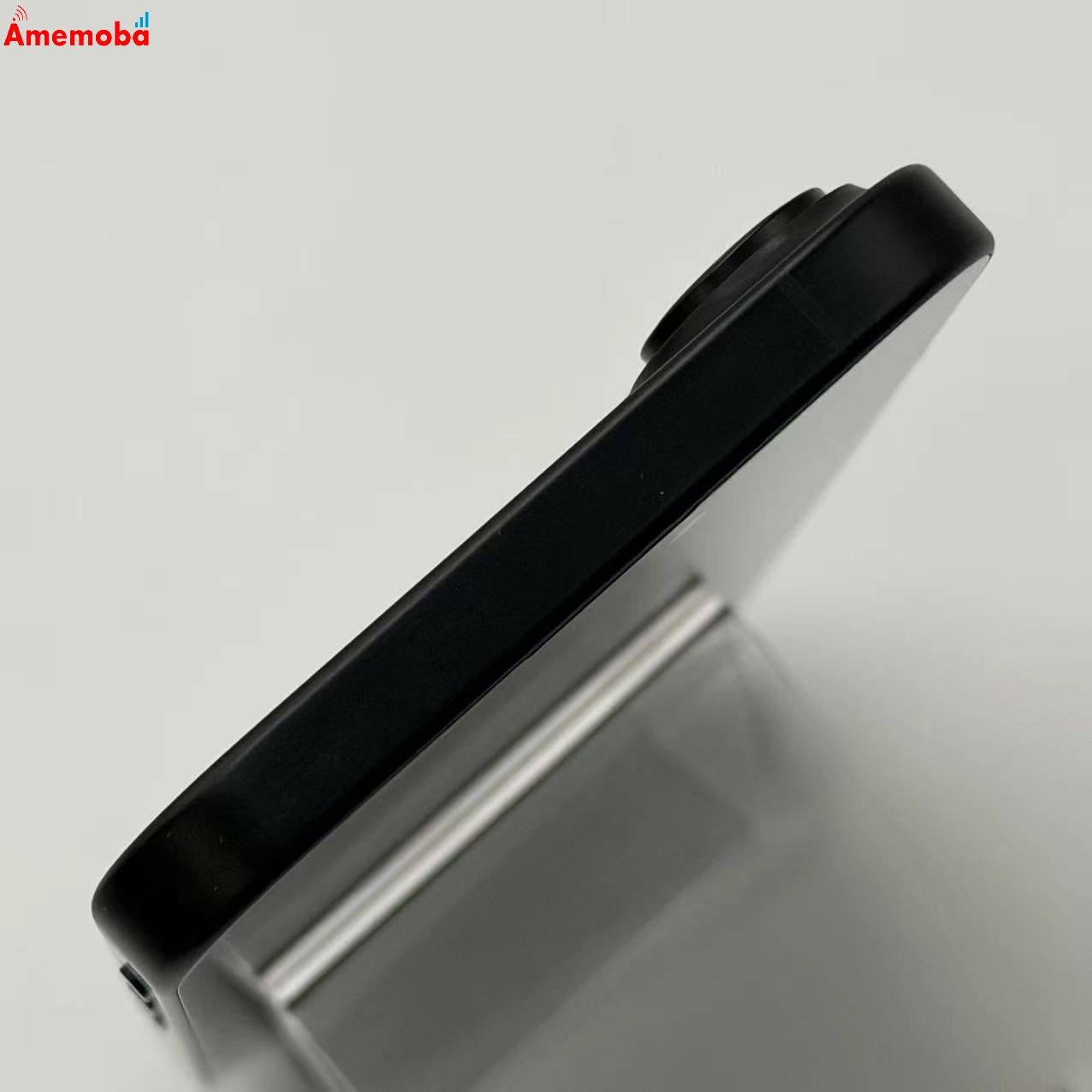 iPhone16 128GB ブラック MYDQ3J/A docomo版SIMフリー 新品同様