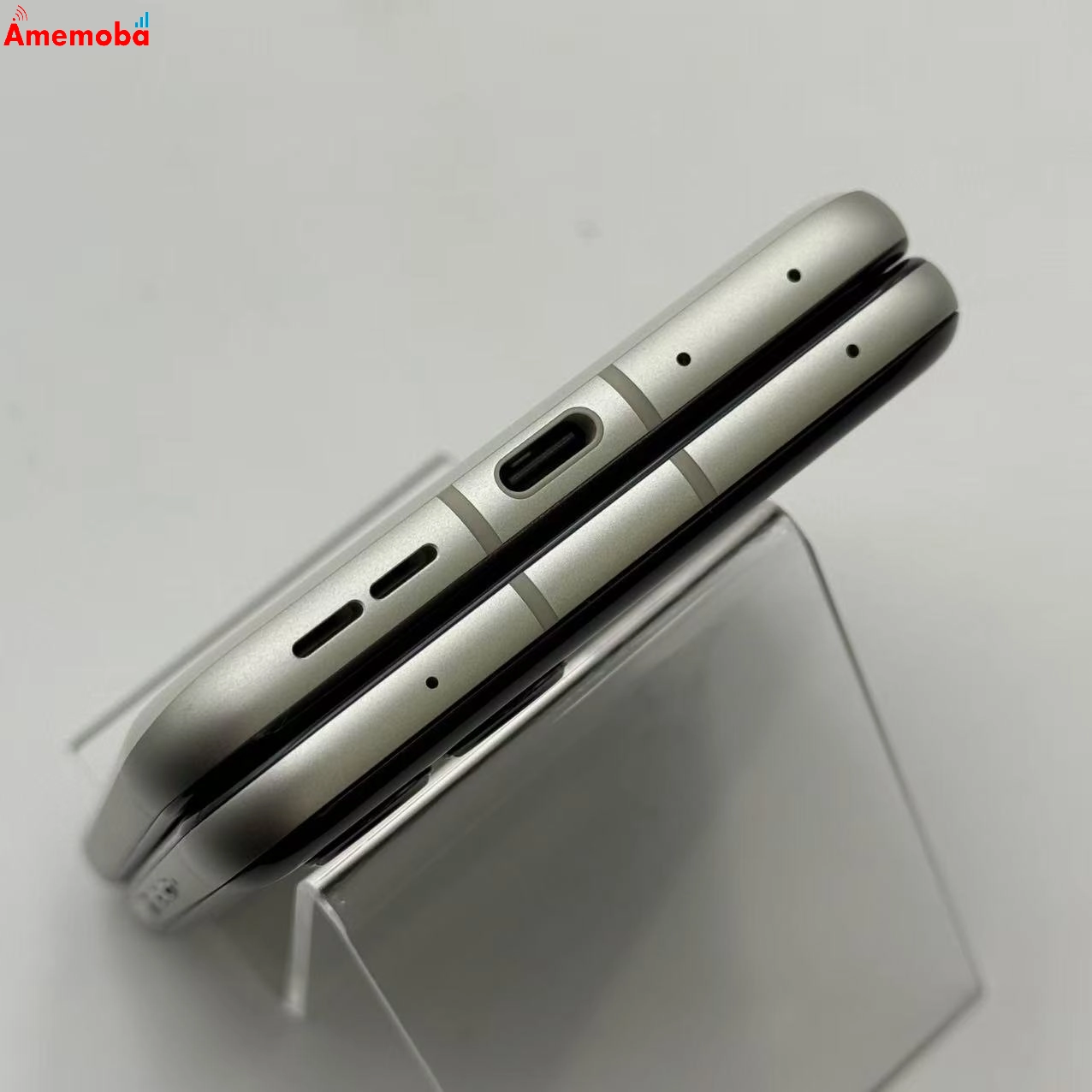 motorola razr 60s 256GB ライトスカイホワイト XT2553-6 SoftBank版SIMフリー 極美品