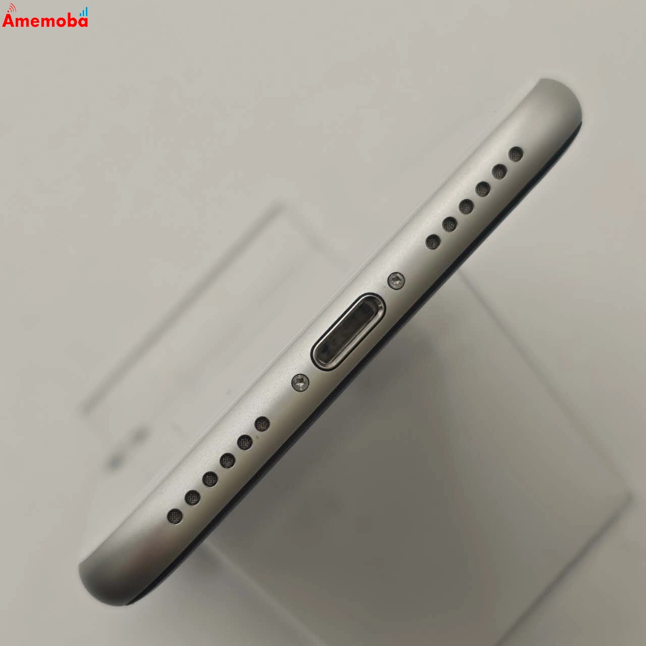 iPhoneSE 第2世代 128GB ホワイト MHGU3J/A docomo版SIMフリー 極美品