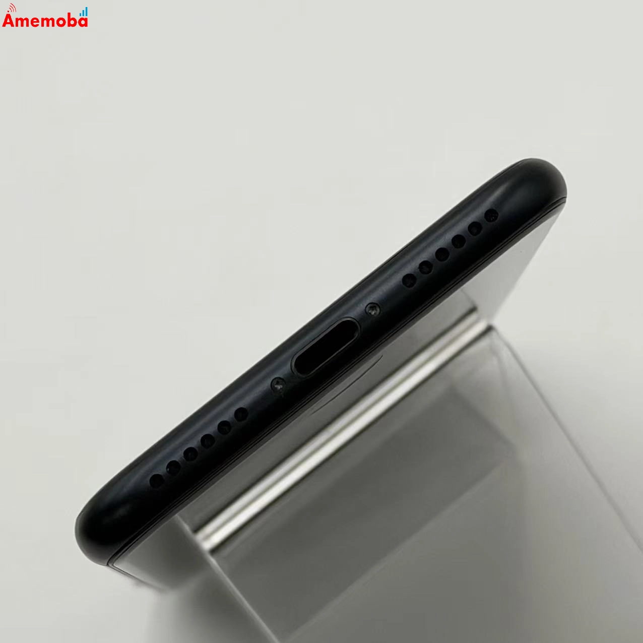 iPhoneSE 第3世代 64GB ミッドナイト MMYC3J/A docomo版SIMフリー