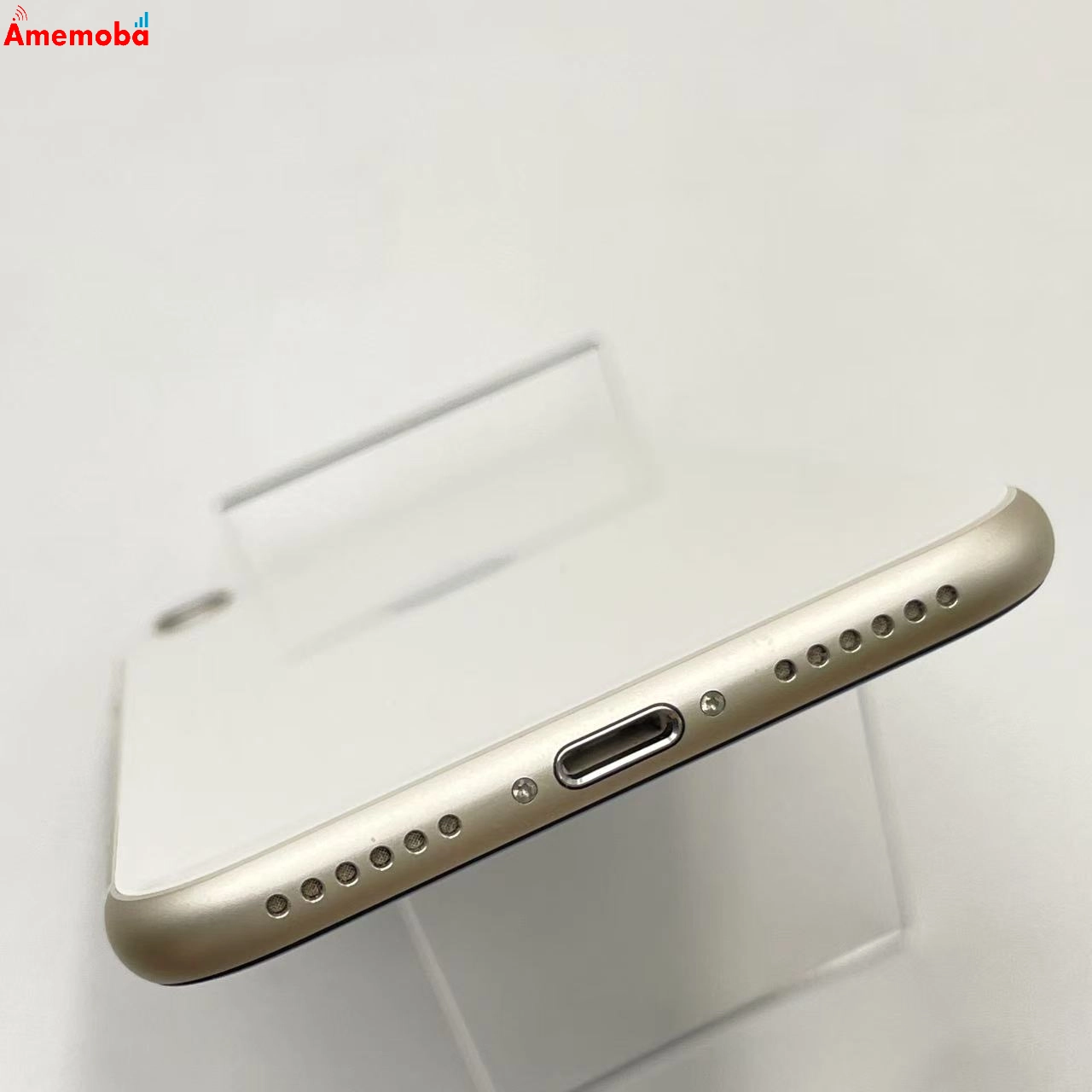 iPhoneSE 第3世代 64GB スターライト MMYD3J/A AU版SIMフリー