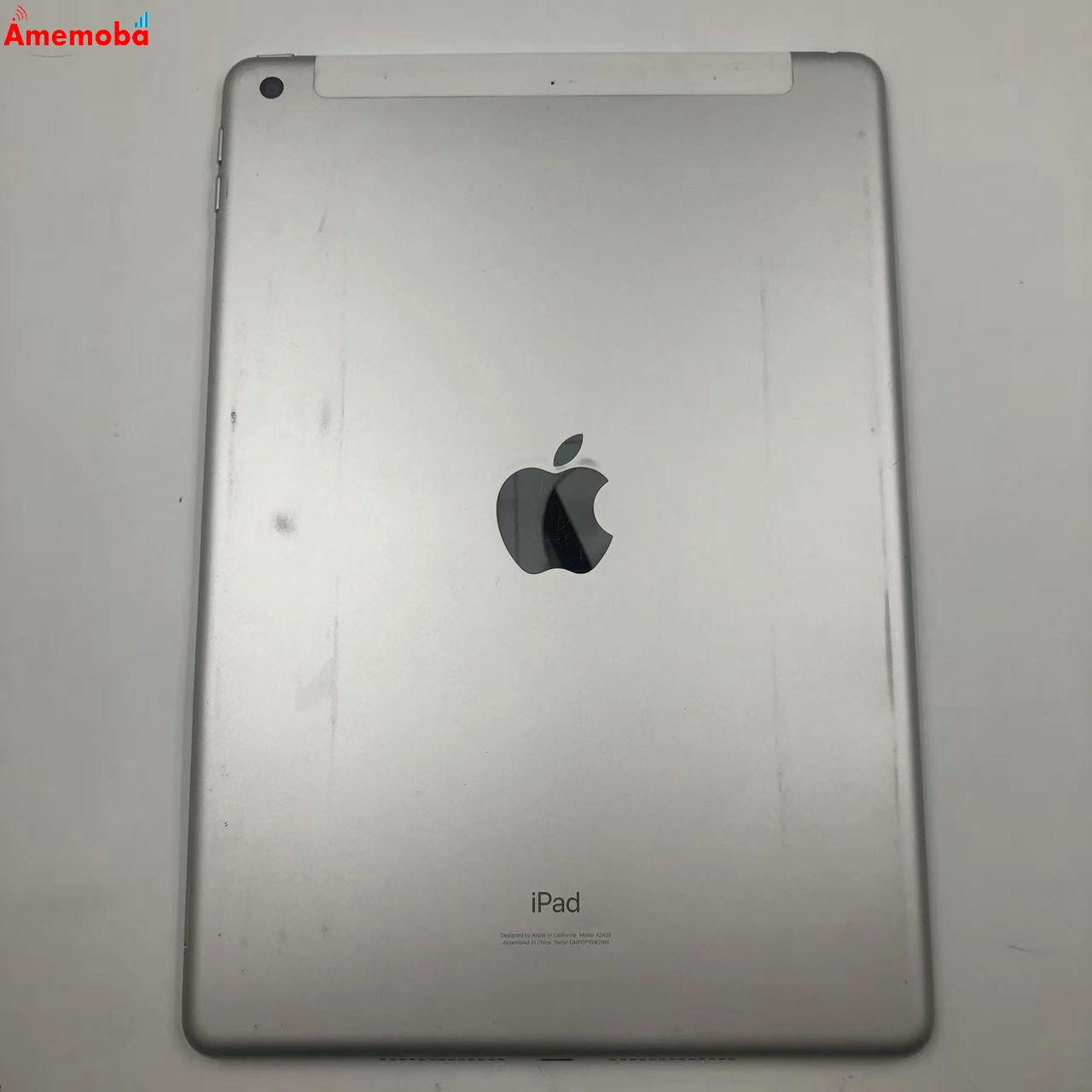 iPad 第8世代 32GB シルバー MYMJ2J/A  docomo版SIMフリー 訳あり品