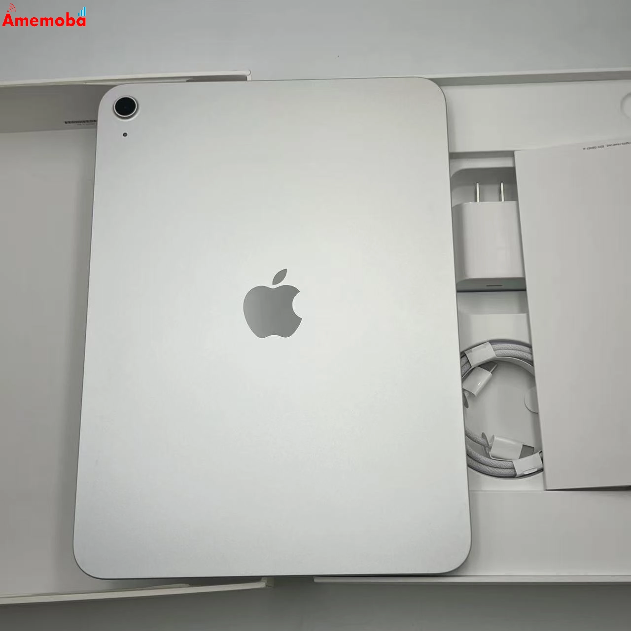 iPad 第11世代 Wi-Fiモデル 128GB シルバー MD3Y4J/A 極美品