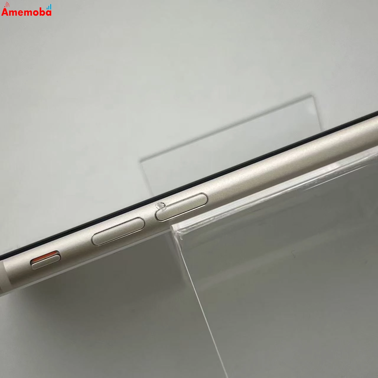 iPhoneSE 第3世代 128GB スターライト MMYG3J/A AU版SIMフリー