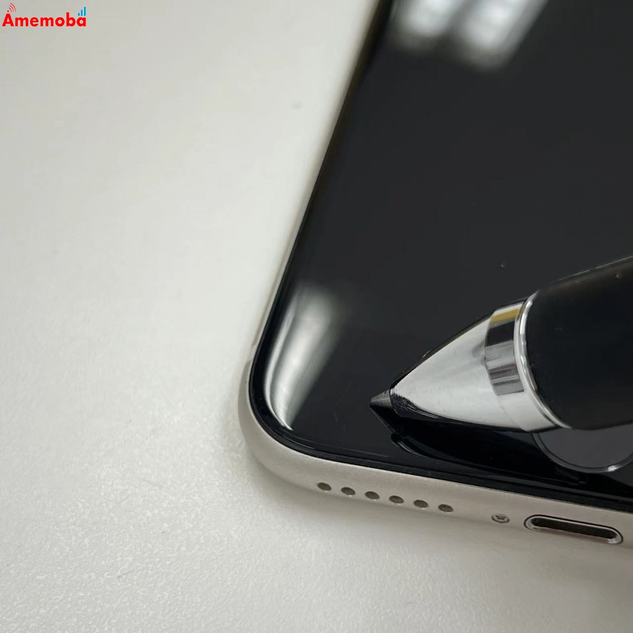 iPhoneSE 第3世代 64GB スターライト MMYD3J/A SIMフリー