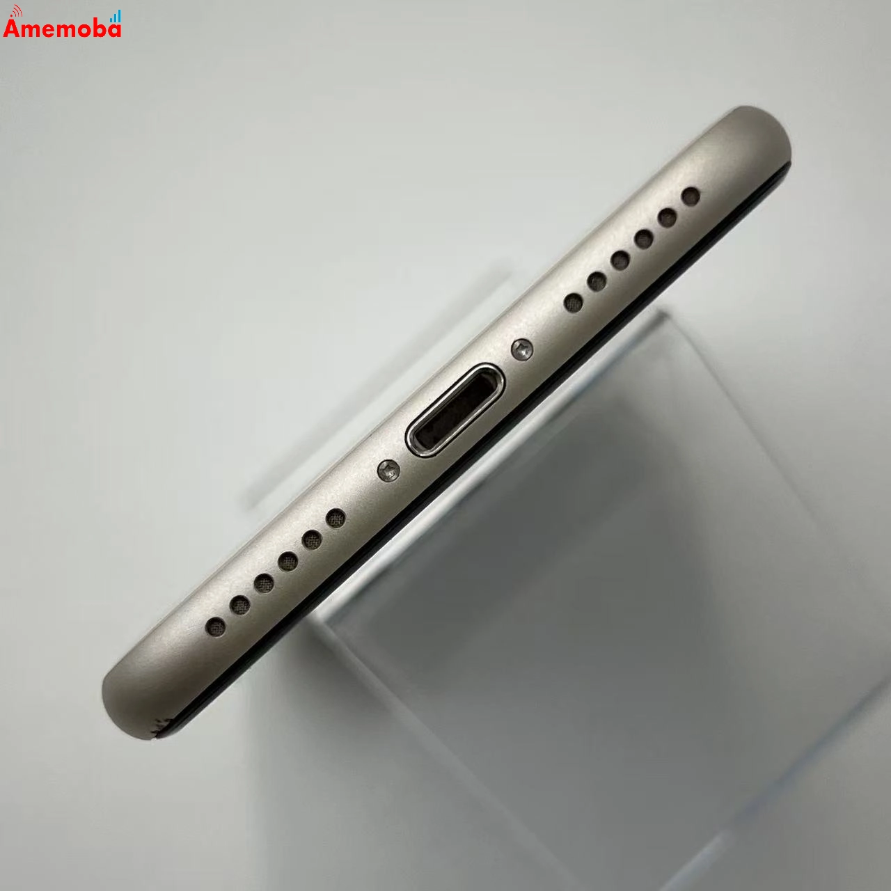 iPhoneSE 第3世代 64GB スターライト MMYD3J/A SIMフリー