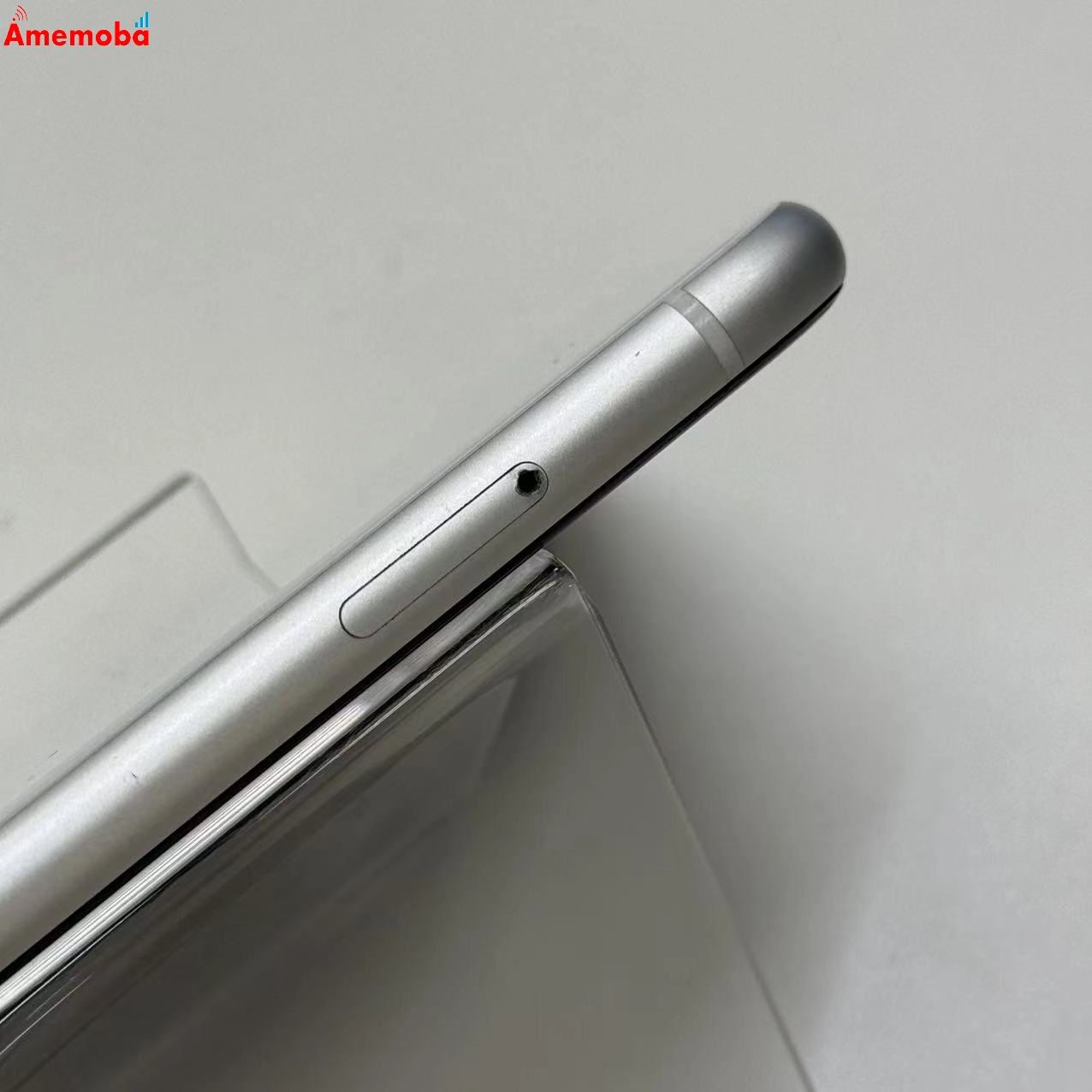 iPhoneXR 64GB ホワイト NT032J/A docomo版SIMフリー 訳あり品