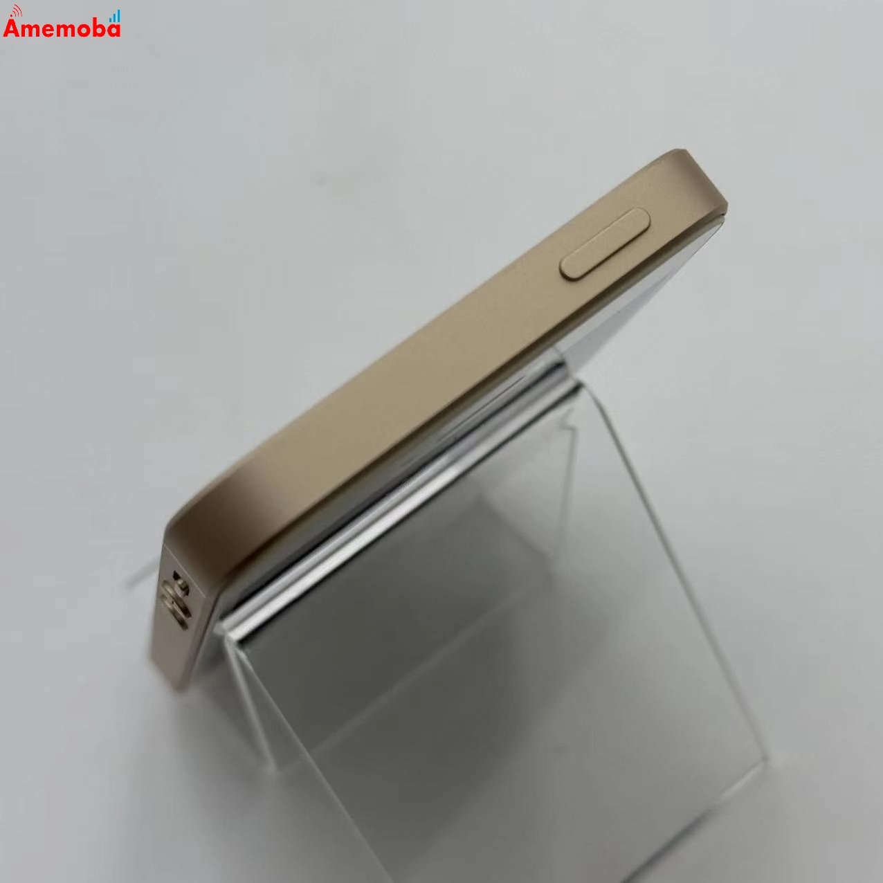 iPhoneSE 16GB ゴールド MLXM2J/A docomo版SIMフリー