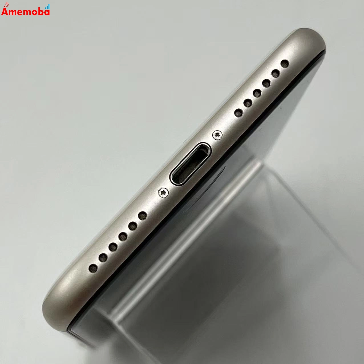 iPhoneSE 第3世代 64GB スターライト MMYD3J/A AU版SIMフリー