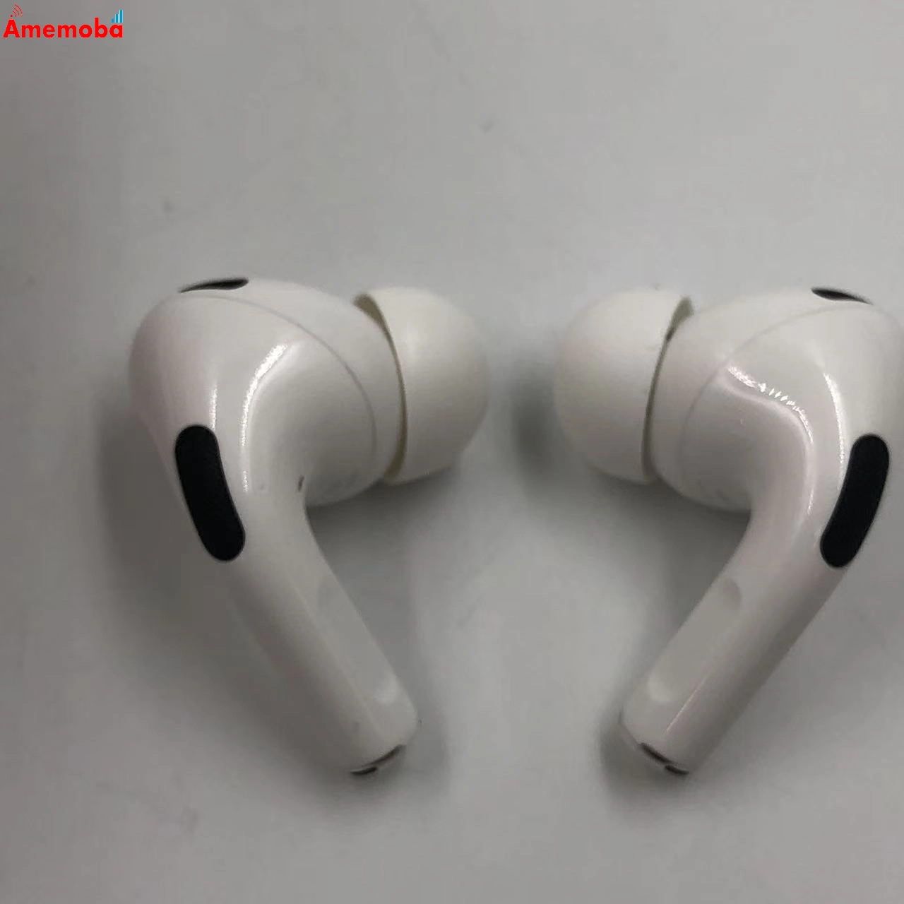 AirPods Pro 第2世代 MagSafe充電ケース(USB-C)付き ホワイト MTJV3J/A