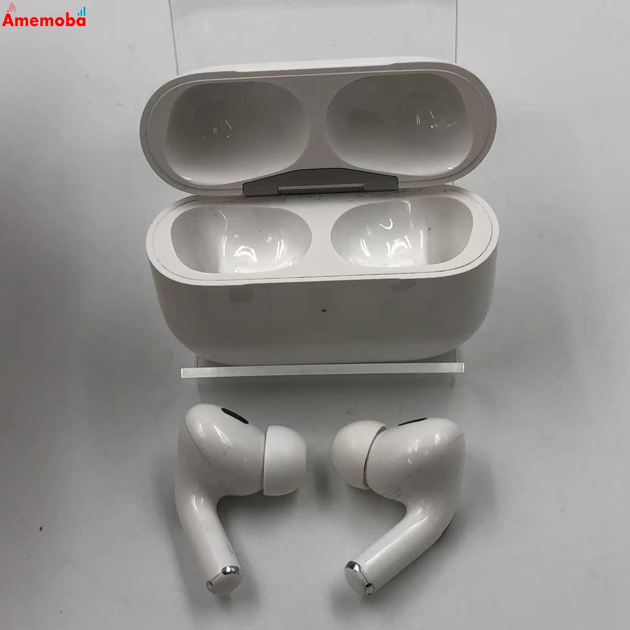 AirPods Pro 第2世代 MagSafe充電ケース(USB-C)付き ホワイト MTJV3J/A